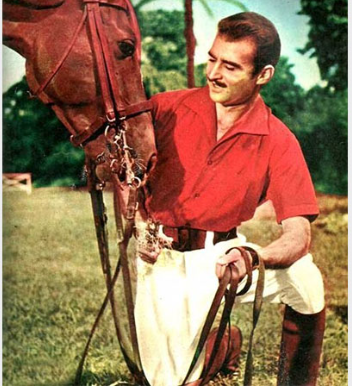 أحمد مظهر