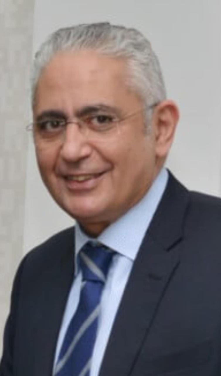 السفير طارق دحروج