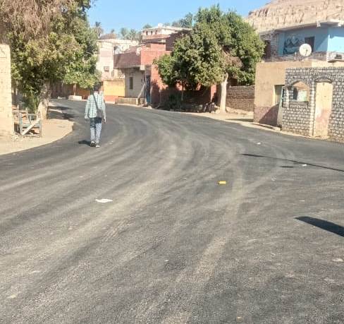 رصف الطريق المؤدى لمنطقة جبل تقوق رصف الطريق المؤدى لمنطقة جبل تقوق