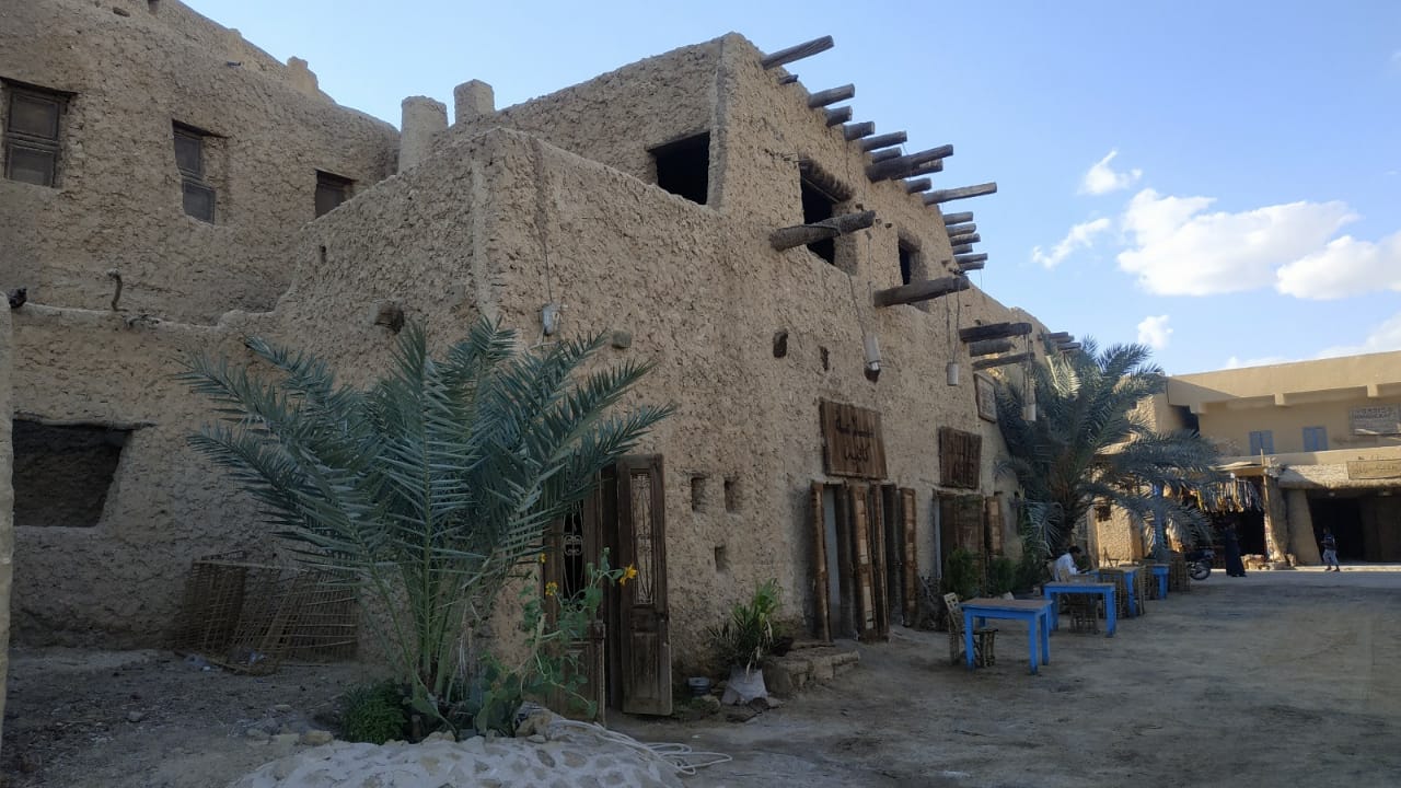 شالي وسط واحة سيوة