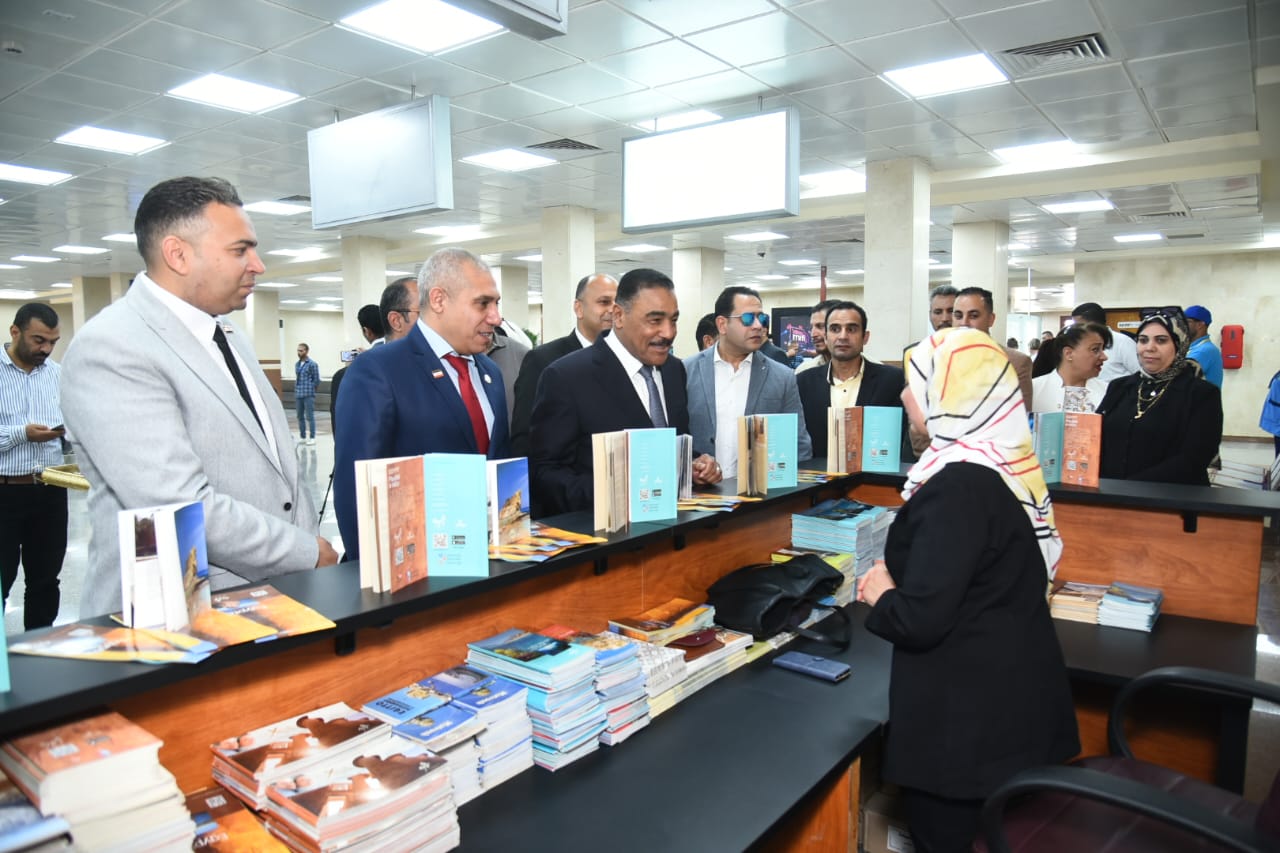 محافظ مطروح يتابع اجراءات استقبال السياحة الخارجية بالمطار محافظ مطروح يتابع اجراءات استقبال السياحة الخارجية بالمطار