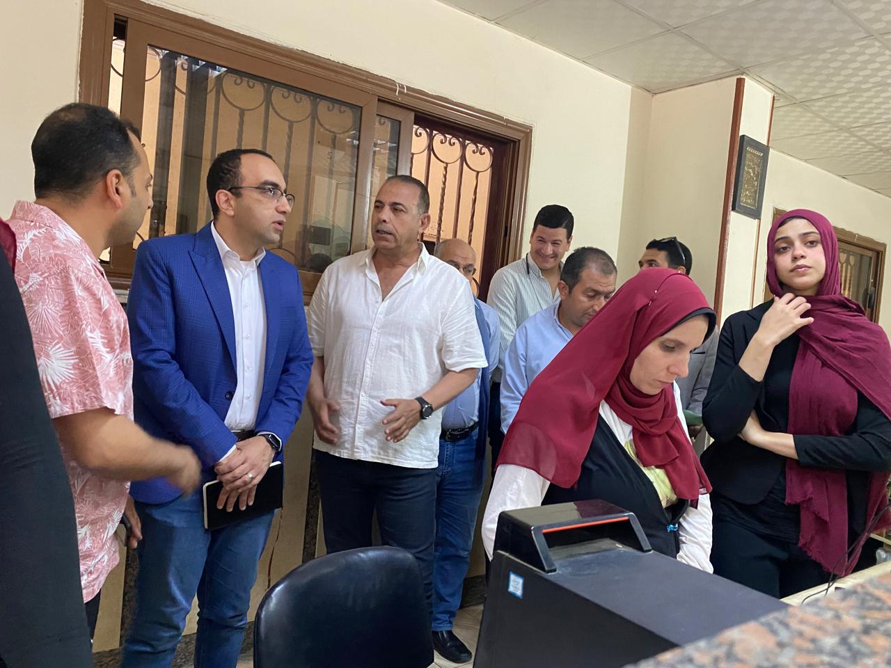 جانب من الاجتماع والمتابعة (1)