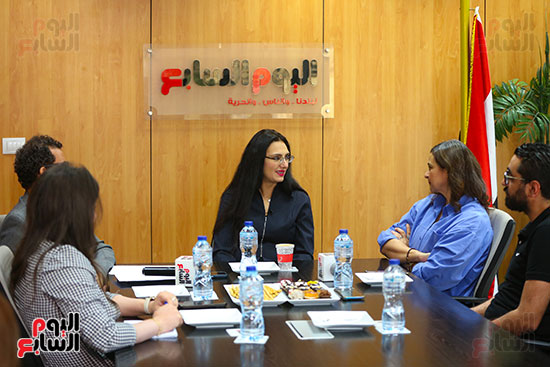 جانب من الندوة جانب من الندوة