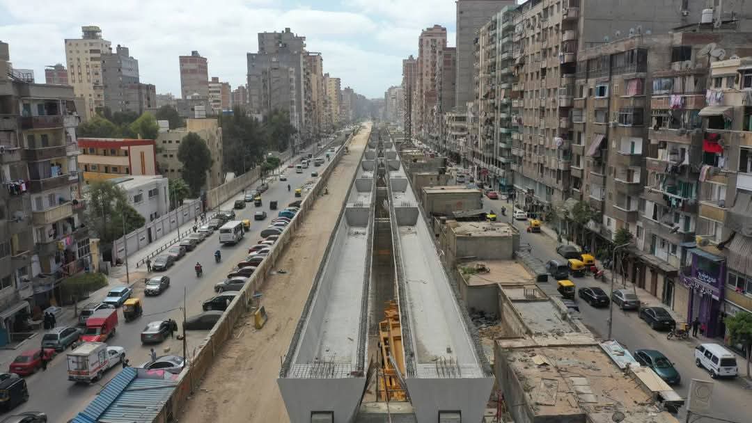 تركيب الكمرات الخرسانية للمرحلة الأولى تركيب الكمرات الخرسانية للمرحلة الأولى