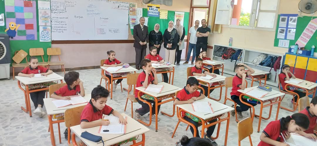 جانب من الفصول الدراسية بالمدرسة اليابانية جانب من الفصول الدراسية بالمدرسة اليابانية