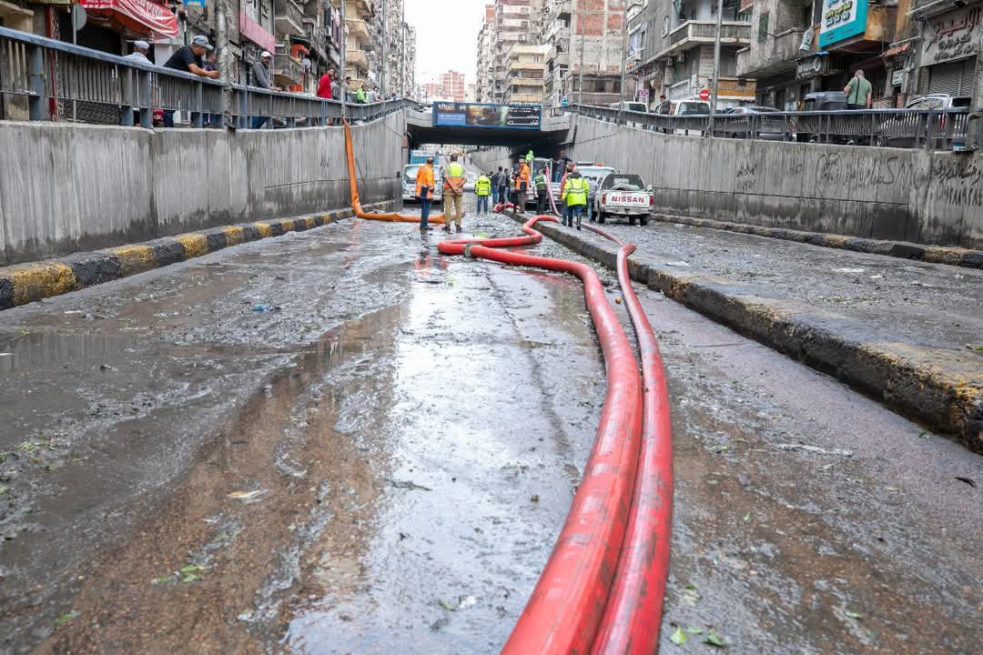 سحب تراكمات مياه الامطار