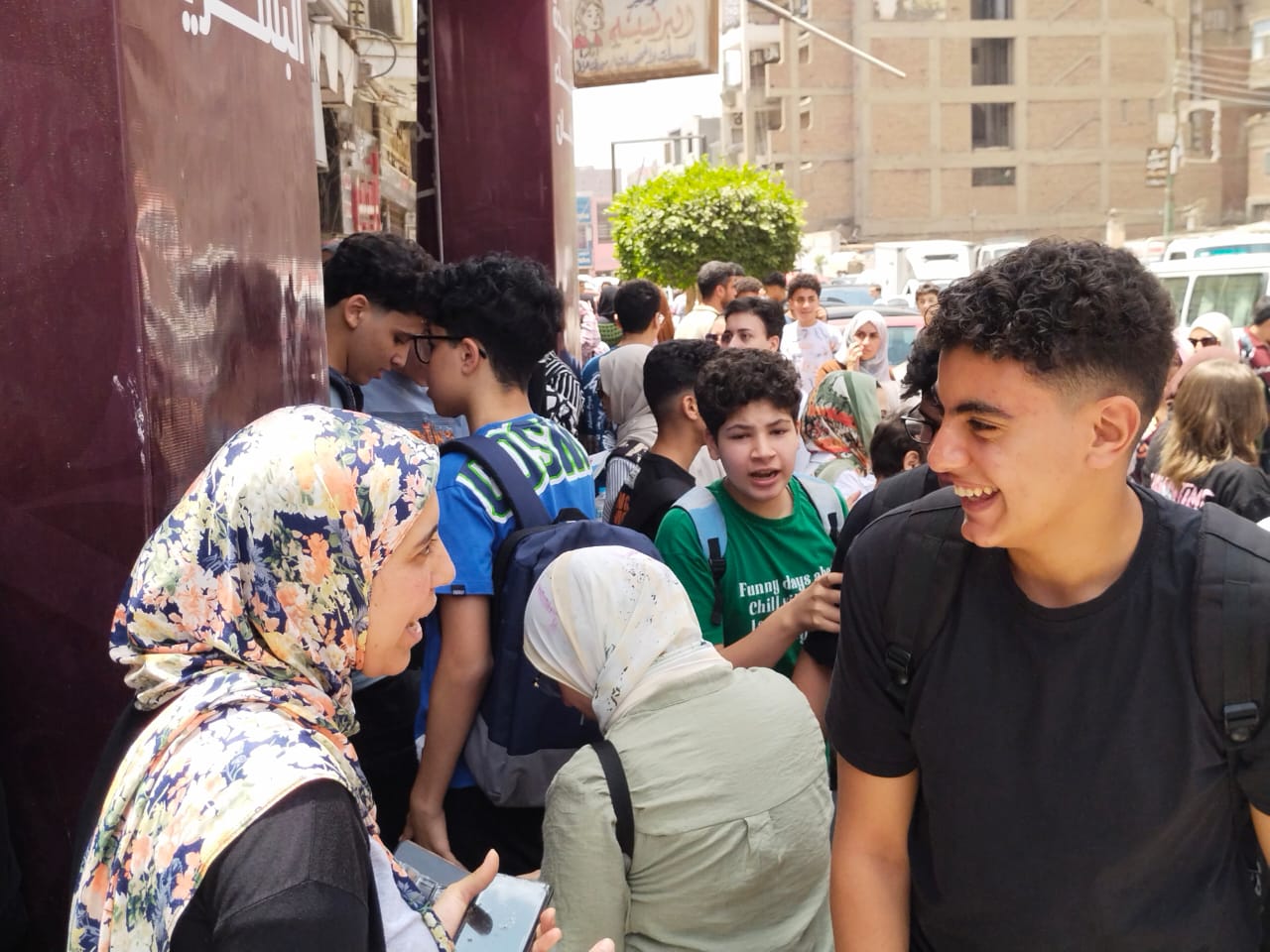 خروج الطلاب من اللجان بالقليوبية خروج الطلاب من اللجان بالقليوبية