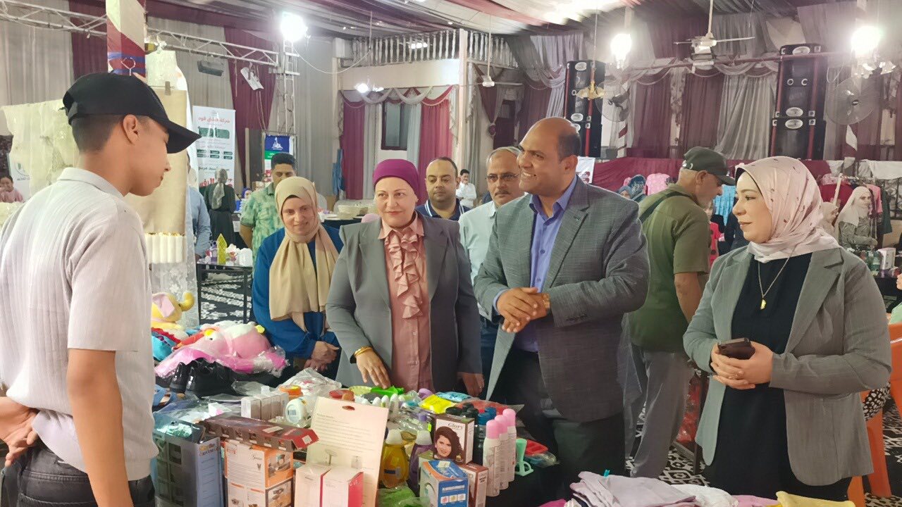 جانب من المعرض بمدينة دسوق