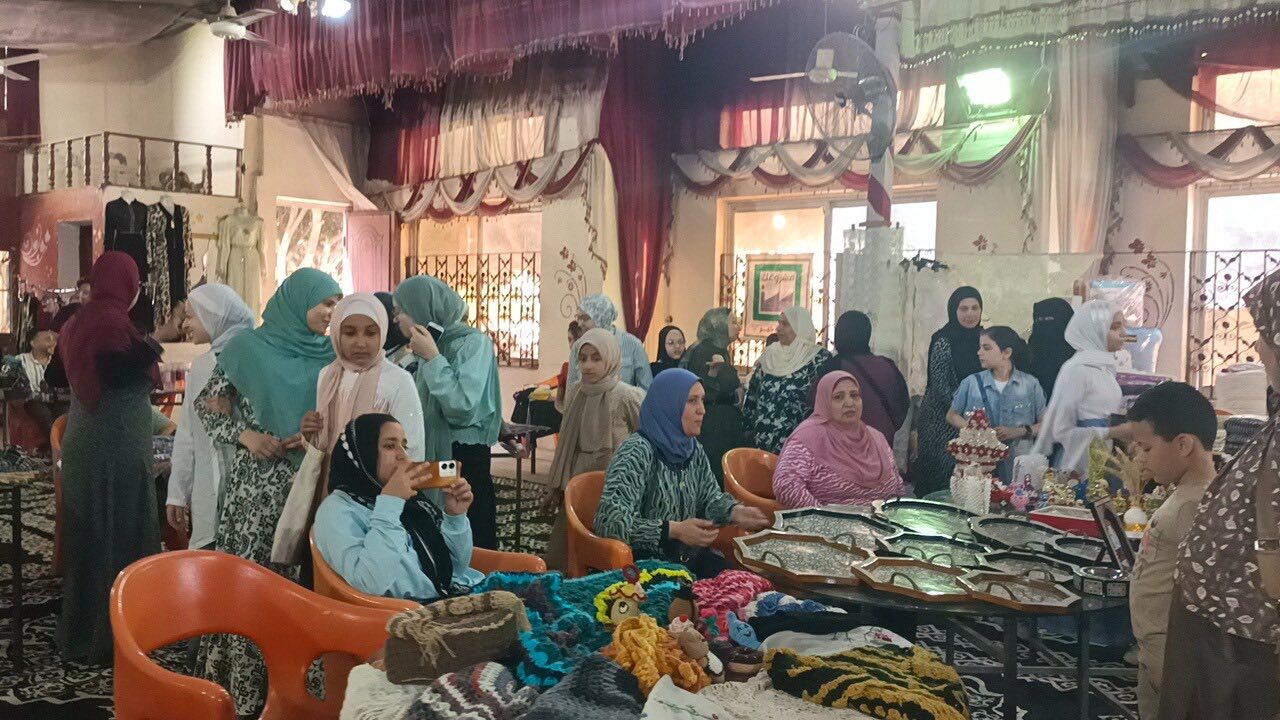 معرض الحرف اليدوية والغذائية بدسوق