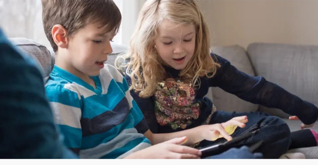 استخدام الأطفال للموبايل