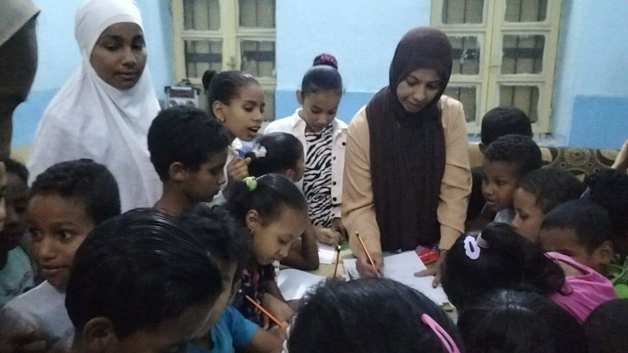 أنشطة مميزة لدعم الأطفال في قافلة ثقافية بنجع علوان