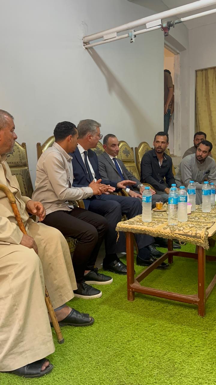 حديث اسري لوزير البترول مع العائلة حديث اسري لوزير البترول مع العائلة