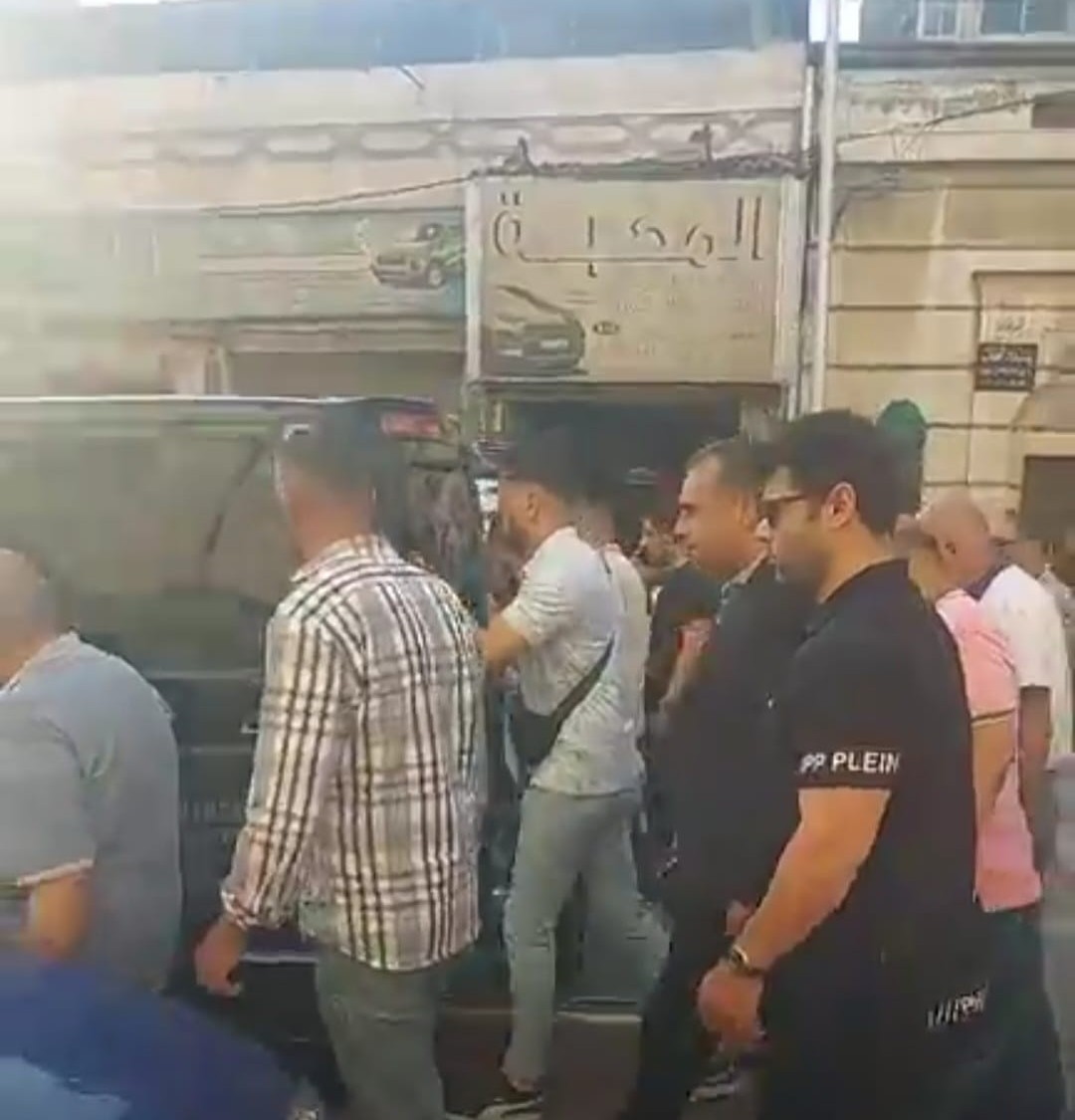 تشييع جثمان ضحية عاصفة الإسكندرية تشييع جثمان ضحية عاصفة الإسكندرية