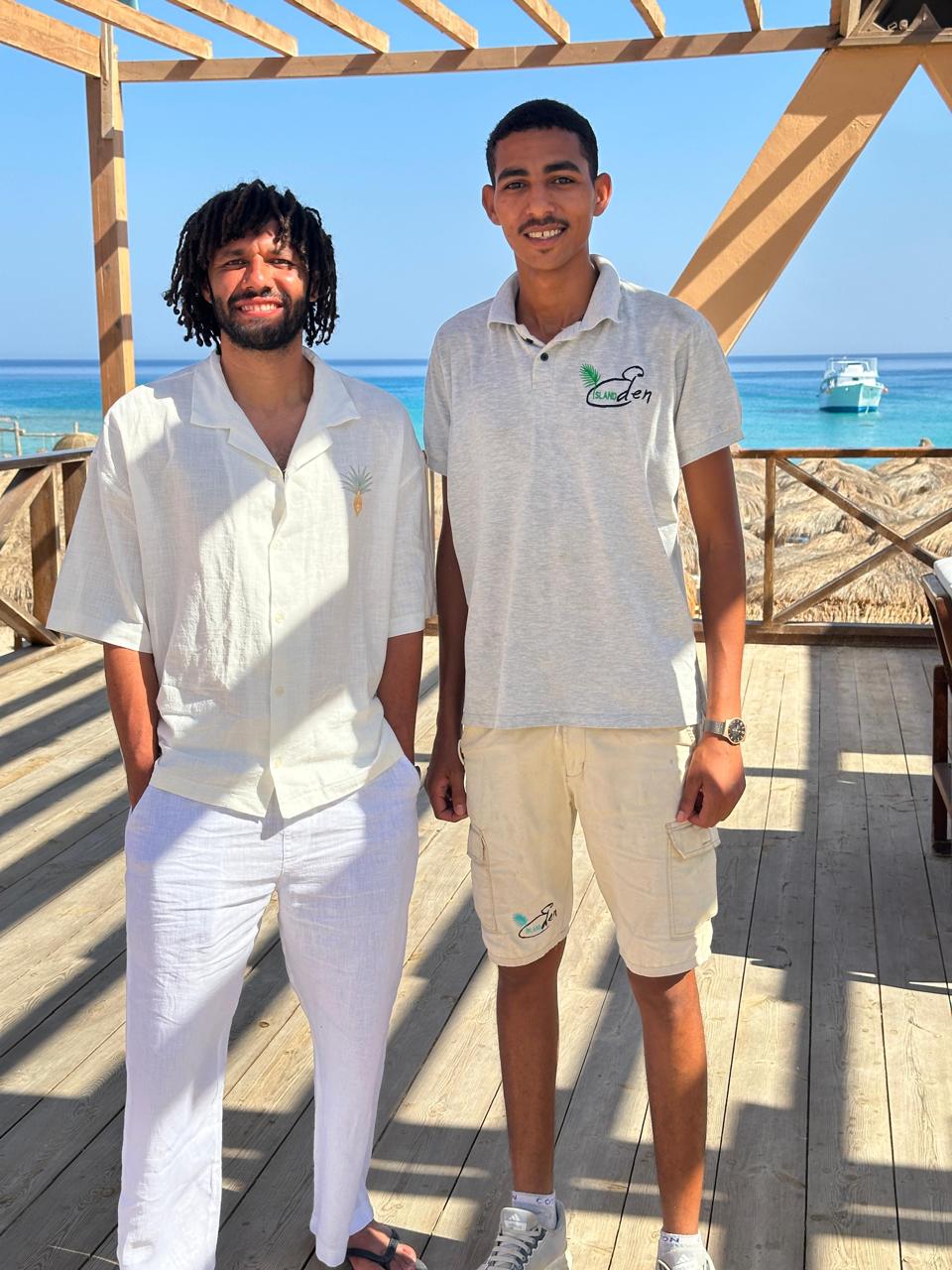 محمد الننى على شاطئ عدن بالجفتون