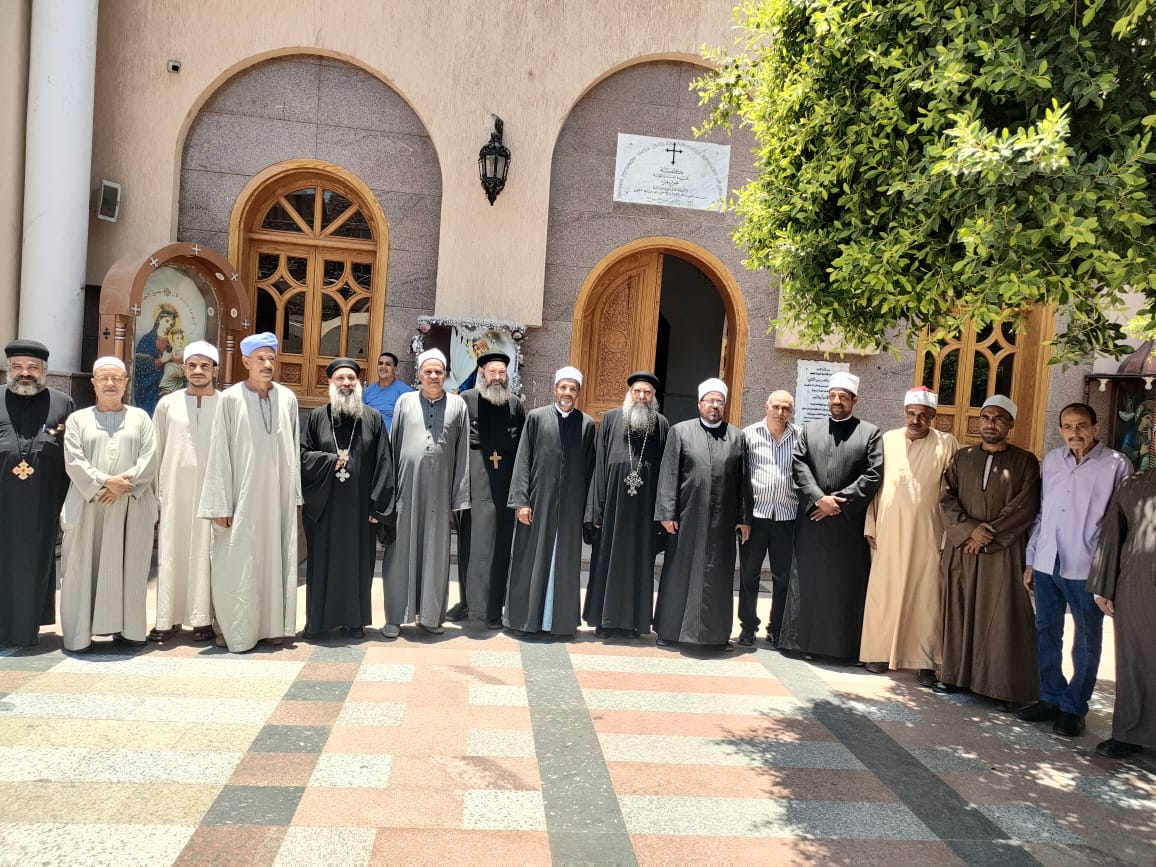 زيارة وفد الأوقاف لكنيسة العذراء مريم باسنا