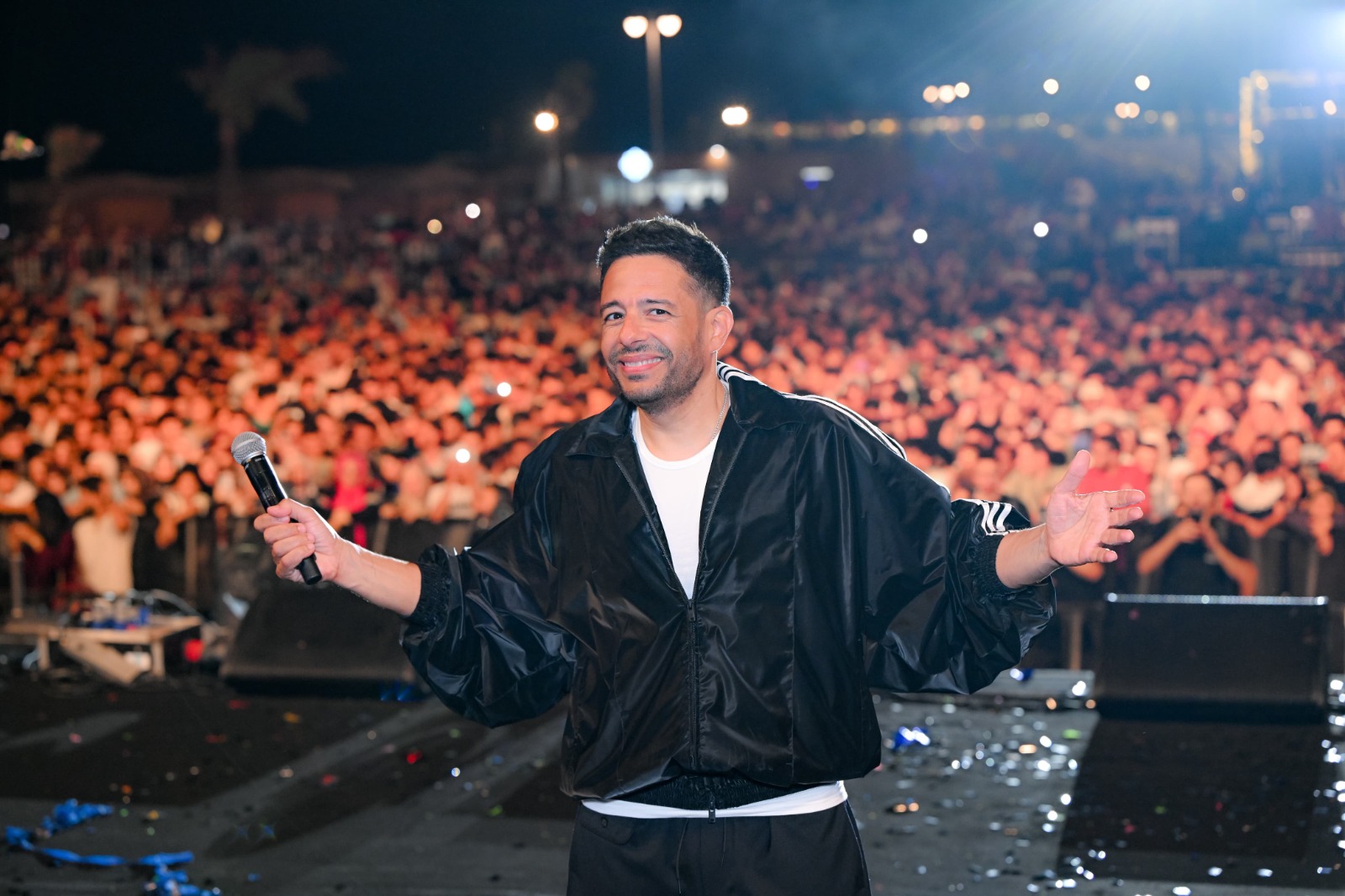 حماقي يتألق بأضخم حفلات عيد الأضحى على شاطئ المنصورة الجديدة (1)