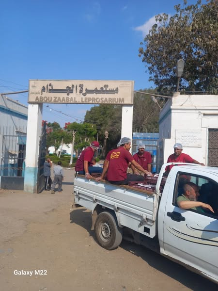 مؤسسة أبو العينين عضو التحالف الوطنى تُوزّع اللحوم الأضاحى بجميع المحافظات (1)