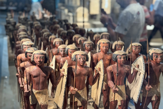 مقتنيات المتحف المصرى الكبير (7)
