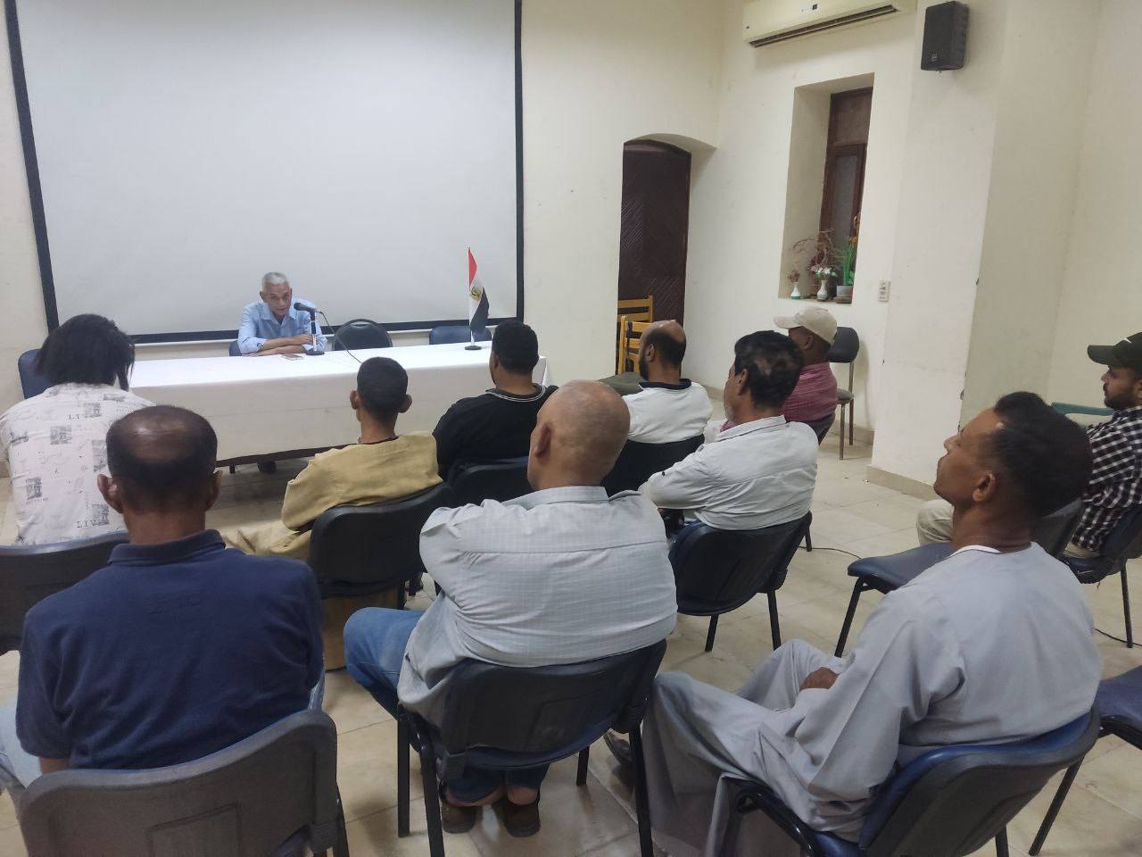 ثقافة الأقصر تقدم محاضرات حول شباب بلا إدمان