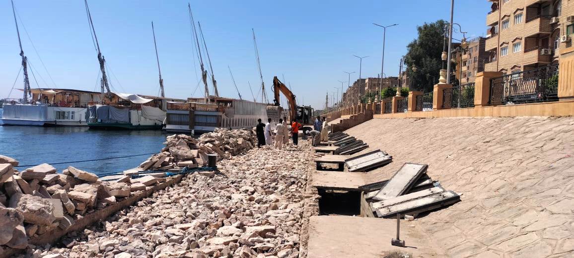 مدينة إسنا تشهد بدء المرحلة الأولى لتطوير الممشي السياحى مدينة إسنا تشهد بدء المرحلة الأولى لتطوير الممشي السياحى