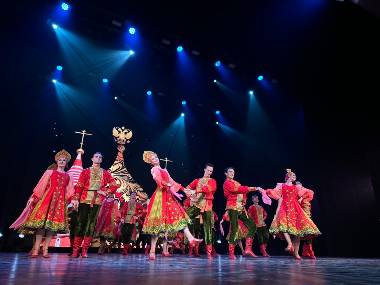 جانب من الاحتفال جانب من الاحتفال