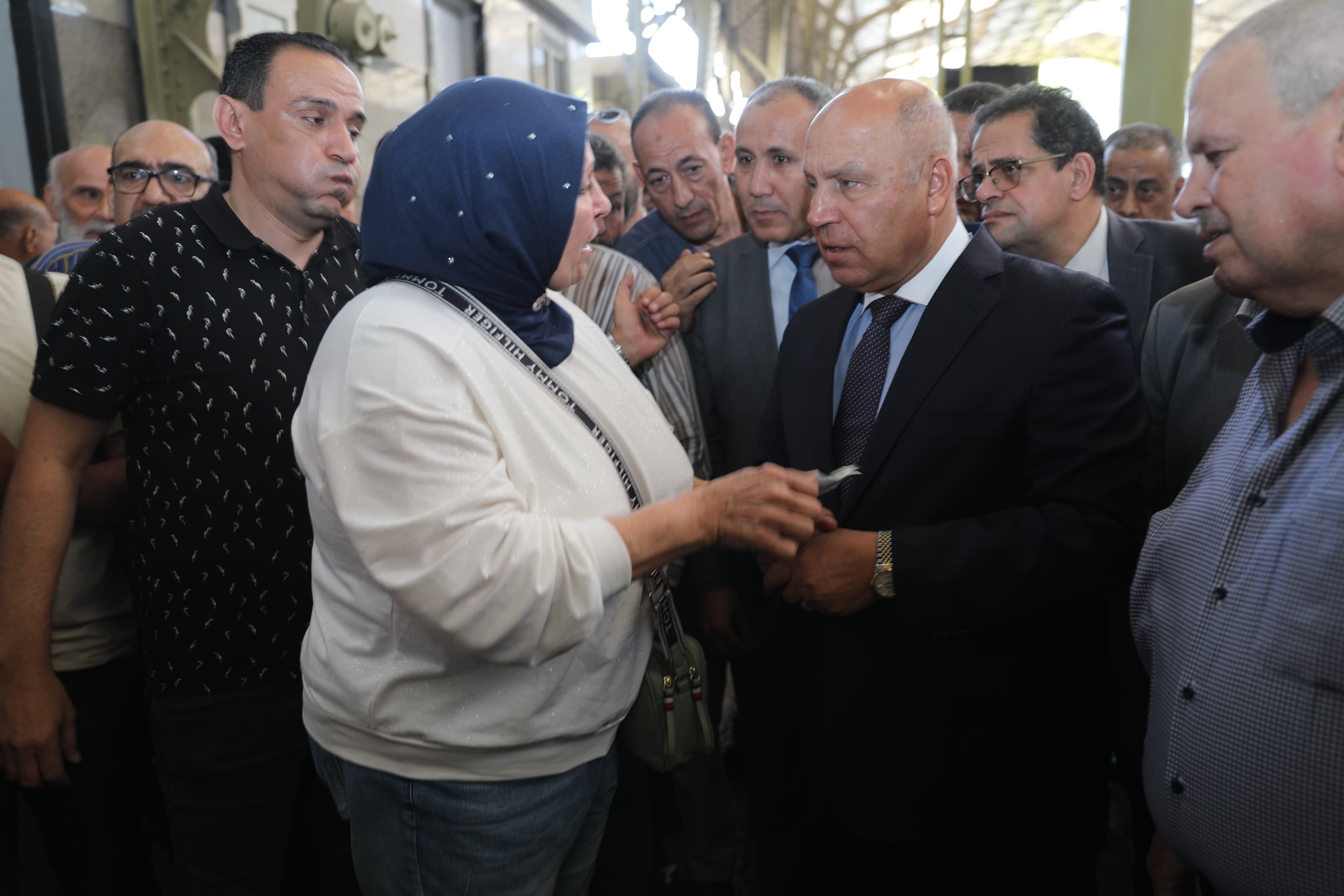 نائب رئيس الوزراء يتفقد محطة مصر برمسيس ويوجه بتطبيق مبدأ الثواب والعقاب على الجميع (1)