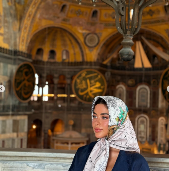 يارا السكري فى تركيا