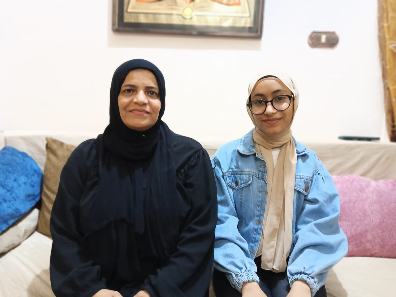 الأولى على الإعدادية الأزهرية ووالدتها