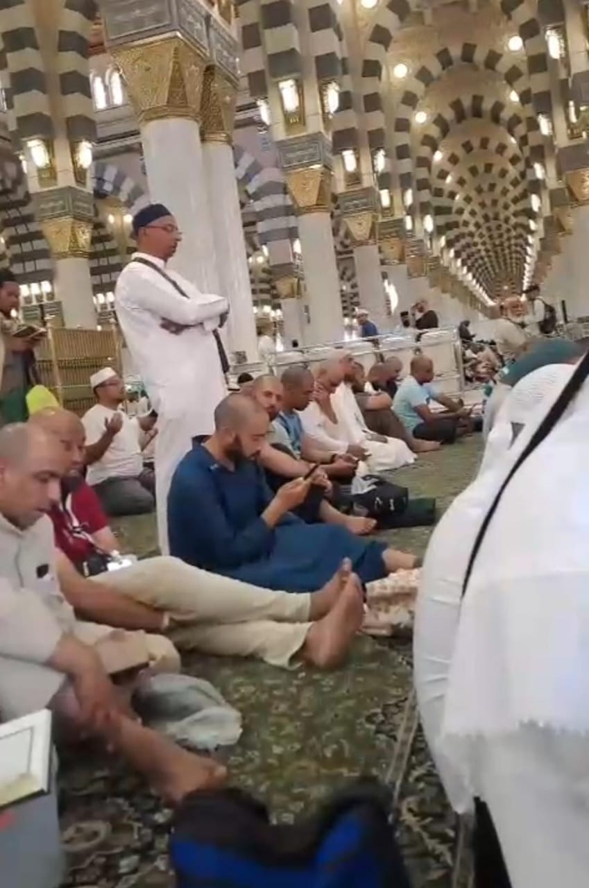 جانب من حجاج بيت الله الحرام جانب من حجاج بيت الله الحرام