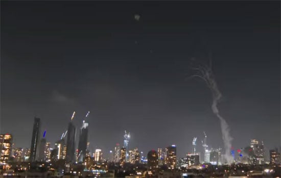 صواريخ إيران تصل تل أبيب صواريخ إيران تصل تل أبيب