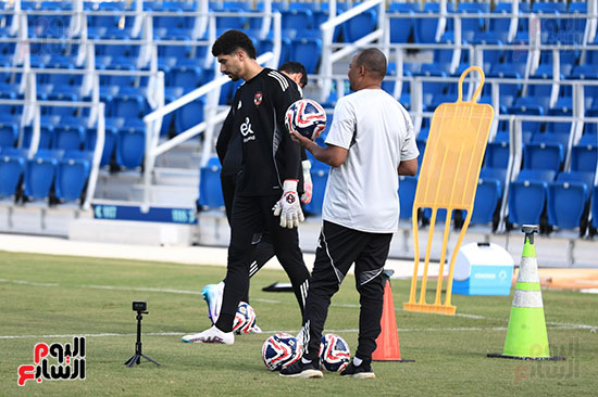 تدريبات حراس الأهلي (4)