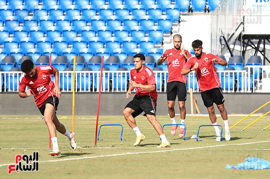 الأهلي يواصل استعداداته (1)