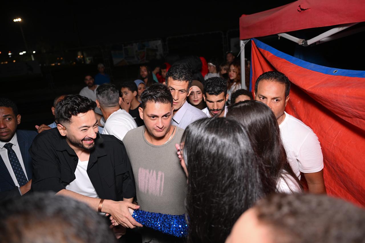 حماده هلال مع المعجبين