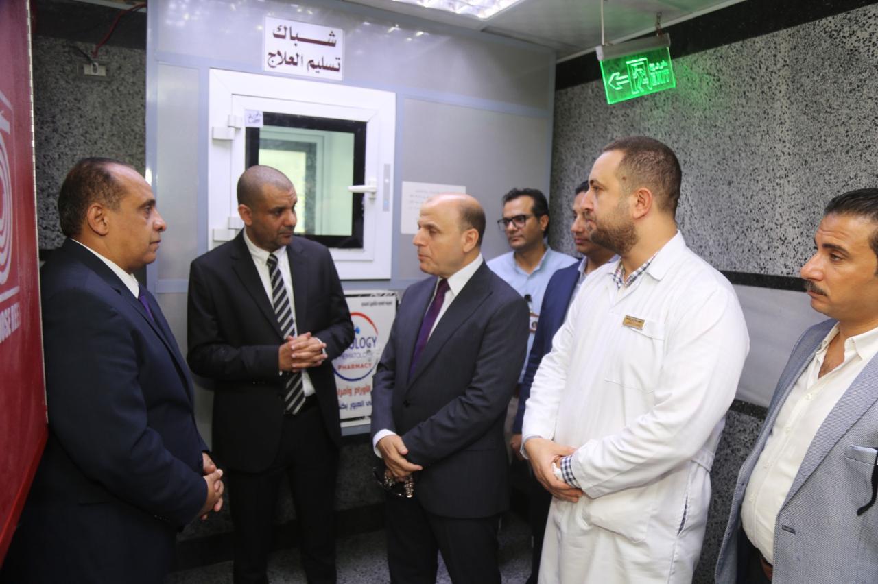 محافظ كفر الشيخ خلال جولاته بمستشفى العبور محافظ كفر الشيخ خلال جولاته بمستشفى العبور