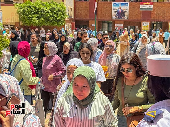 طالبات الثانوية في محافظة الجيزة طالبات الثانوية في محافظة الجيزة