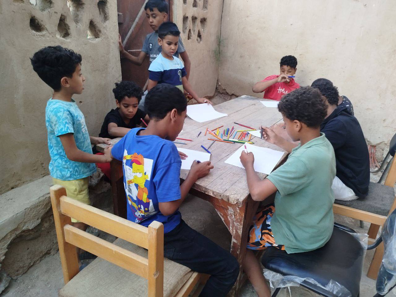 قصور ثقافة الأقصر تقدم ورش فنون تشكيلية قصور ثقافة الأقصر تقدم ورش فنون تشكيلية