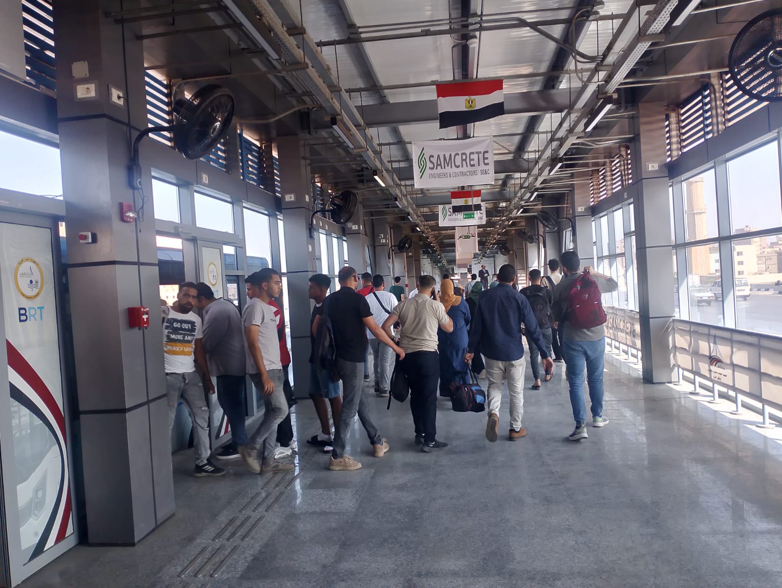 اقبال المواطنين على الاتوبيس التردد (3)