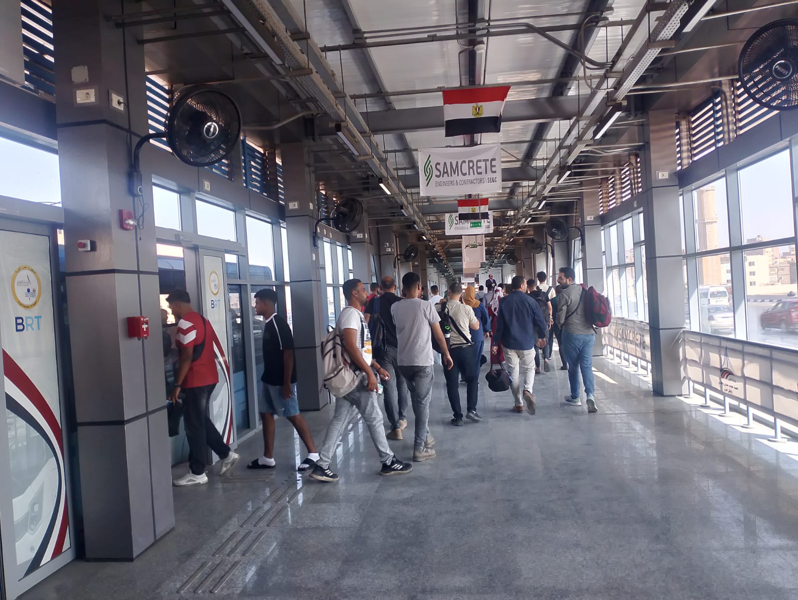 اقبال المواطنين على الاتوبيس التردد (5)