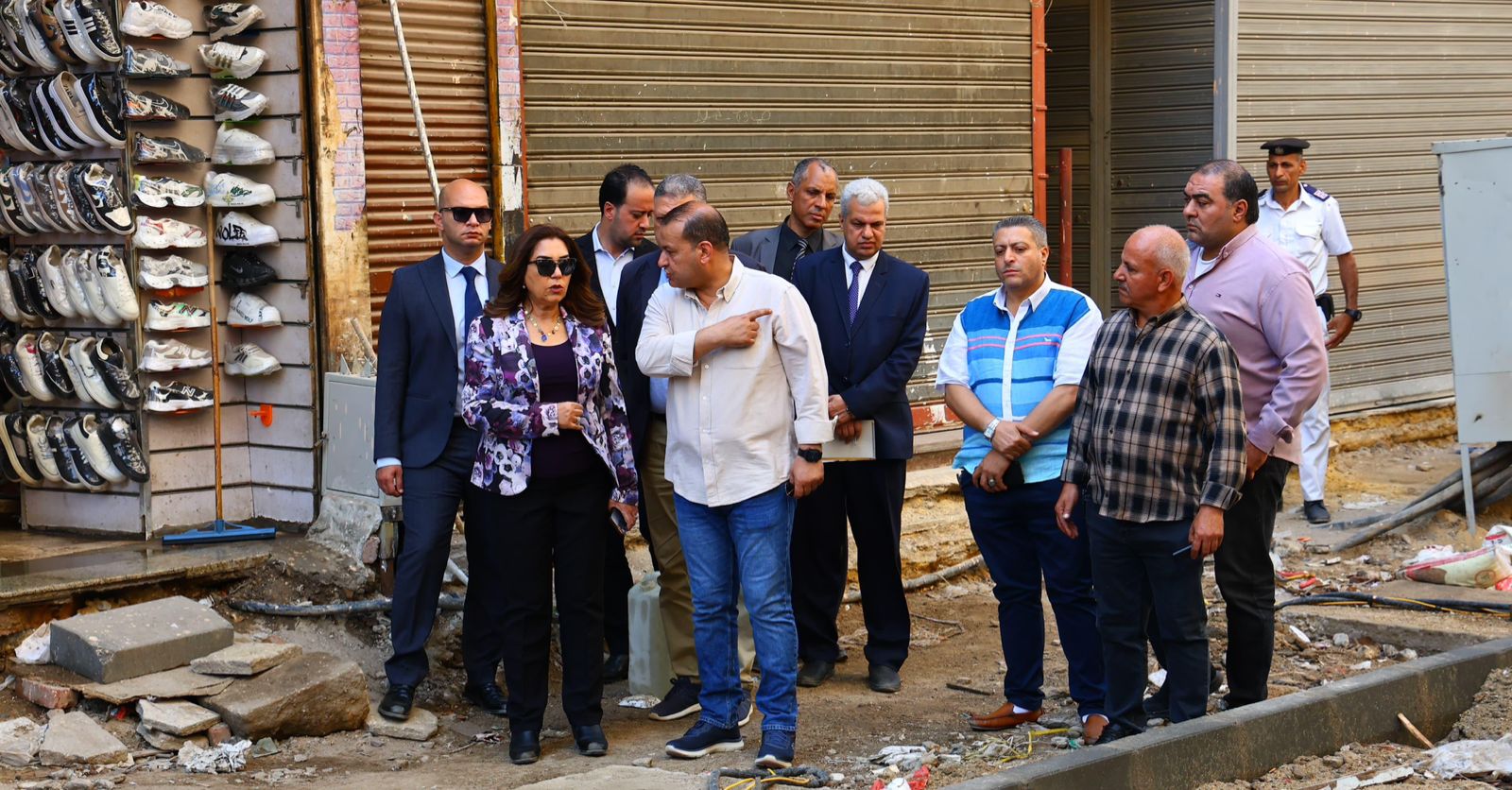 وزيرة التنمية المحلية تتفقد تنفيذ المرحلة الأولى من تطوير سوق العتبة بالموسكى (10)