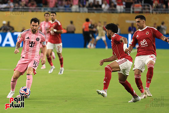 جانب من المباراة جانب من المباراة