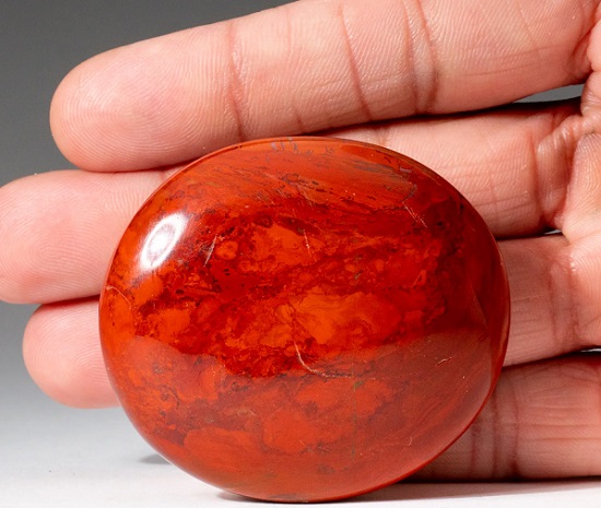 حجر اليشب الأحمر