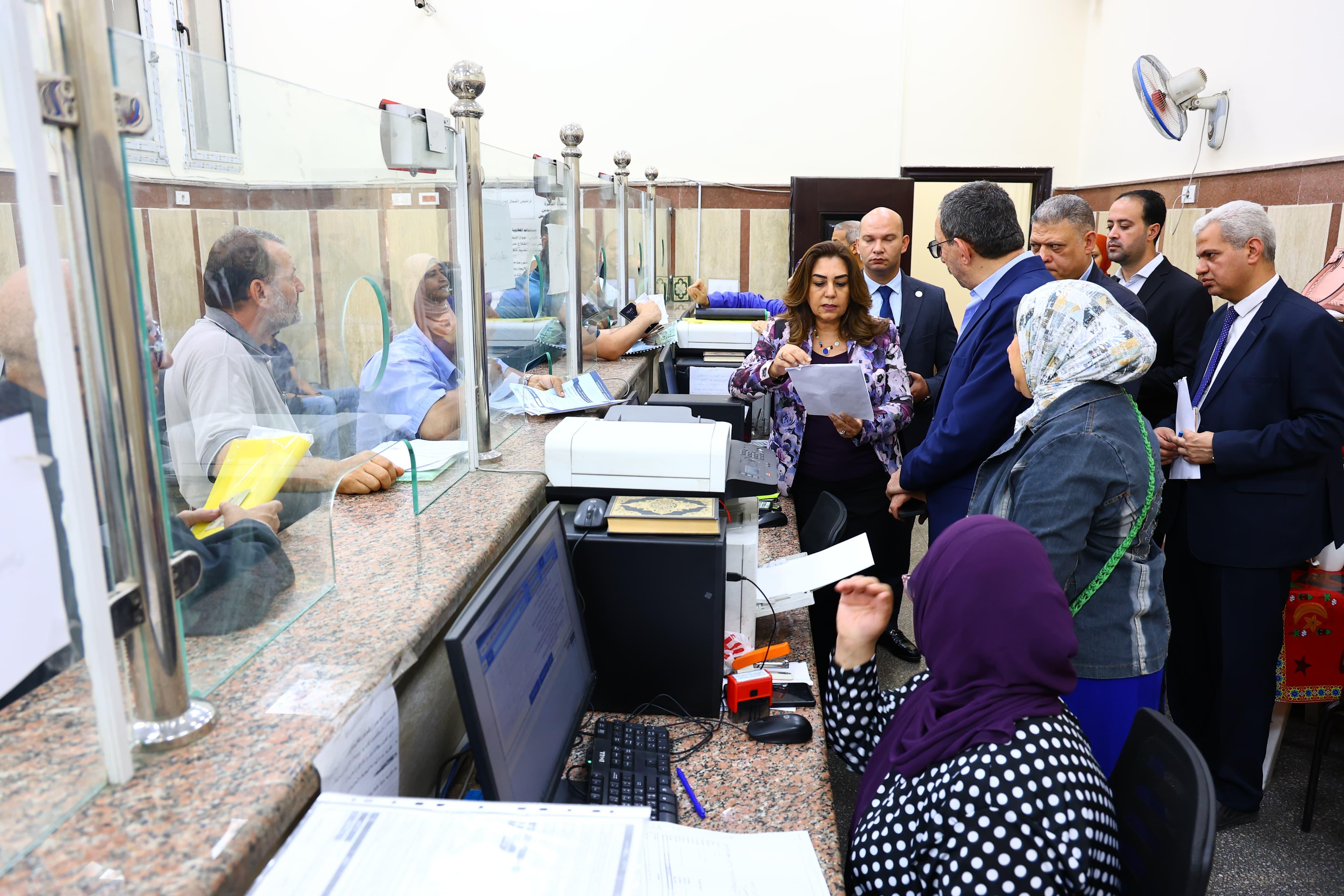 جولة وزيرة التنمية المحلية فى حى عابدين (6)