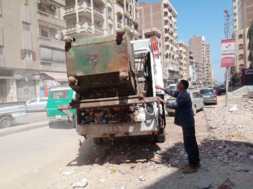 تفريغ الصناديق بكفر الشيخ