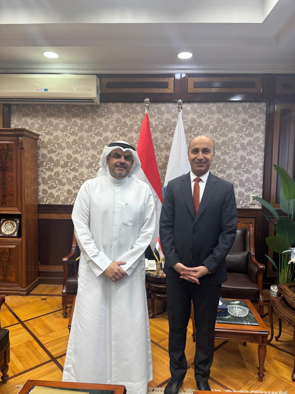 لقاء رئيس جامعة دمنهور (2)