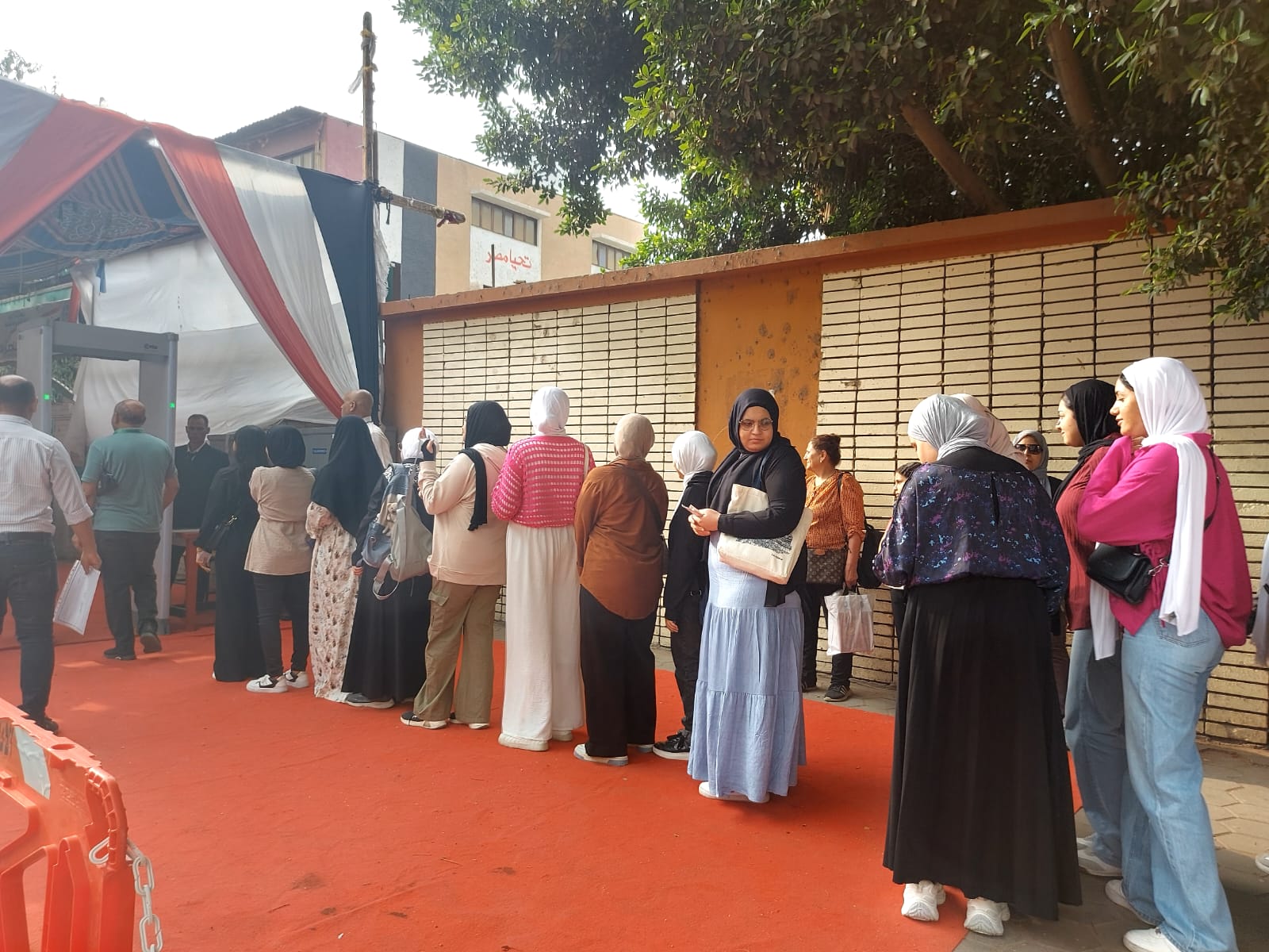 بدء دخول طلاب الثانوية العامة اللجان فى ثاني أيام ماراثون الامتحانات