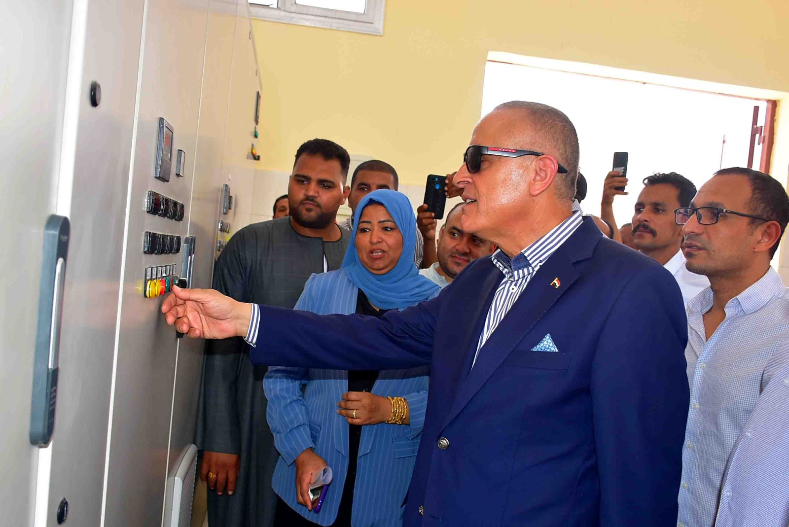 إطلاق التشغيل التجريبي لمحطة صرف صحي قرية النمسا إطلاق التشغيل التجريبي لمحطة صرف صحي قرية النمسا