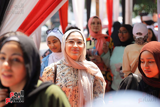 طلاب الثانوية العامة (24)