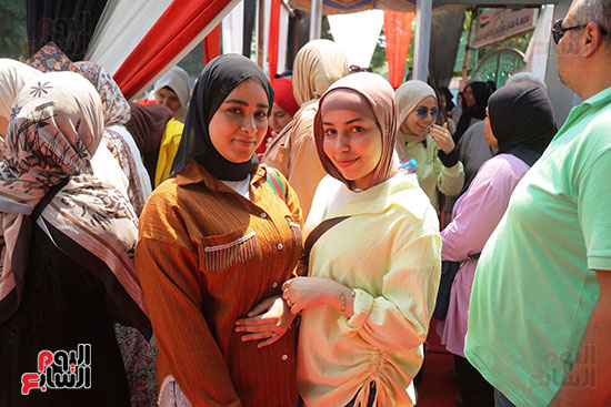 طلاب الثانوية العامة (22)