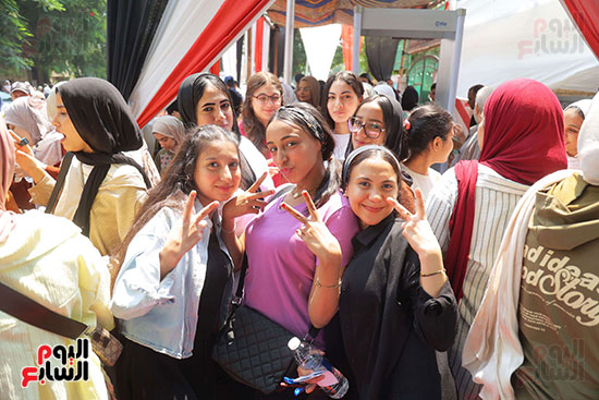 طلاب الثانوية العامة (20)