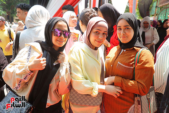 طلاب الثانوية العامة (12)